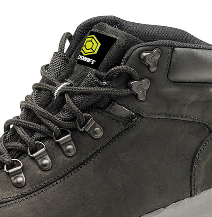 Beeswift Click SBP CHUKKA BOOT 1