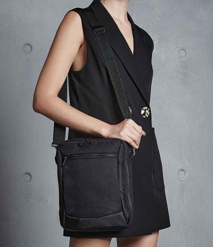 Quadra Executive iPad®/Tablet Case 1