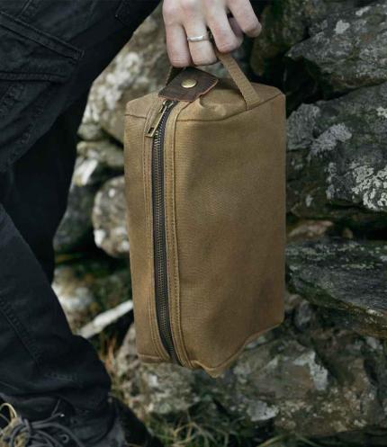 Quadra Heritage Waxed Canvas Wash Bag 1