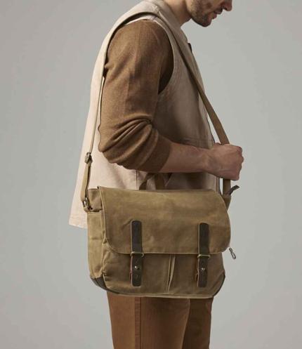 Quadra Heritage Waxed Canvas Messenger 1